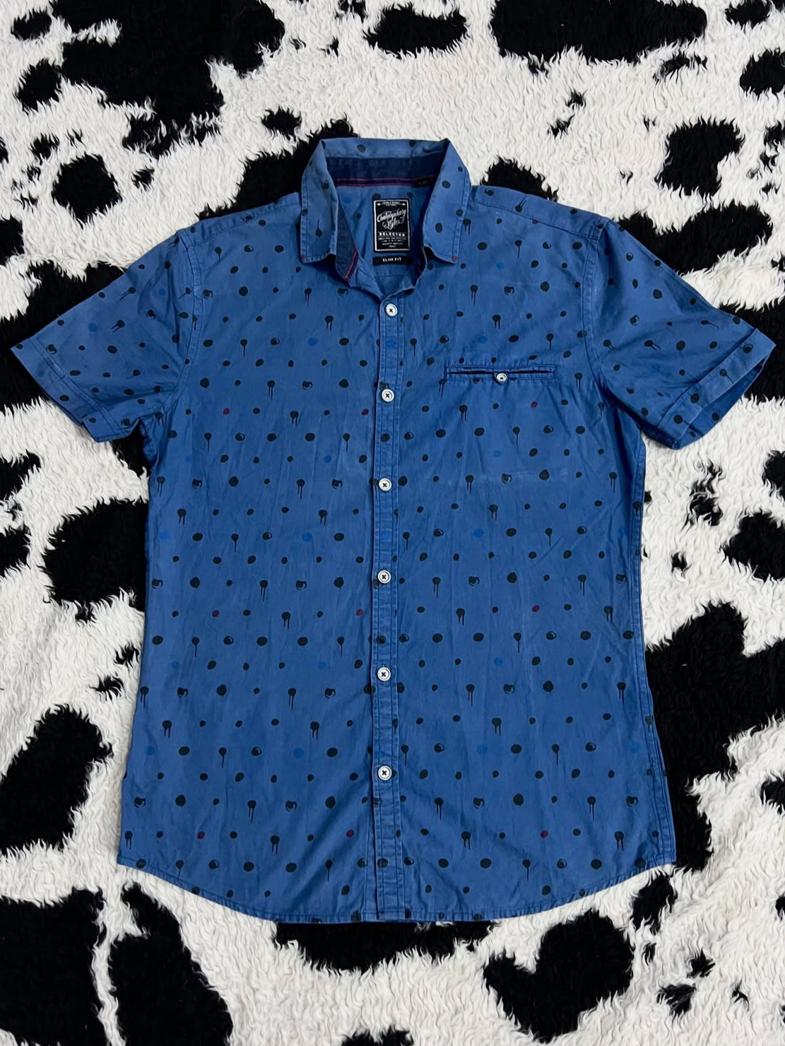 Contemporary Slim-Fit Blue Dotted Buttonup