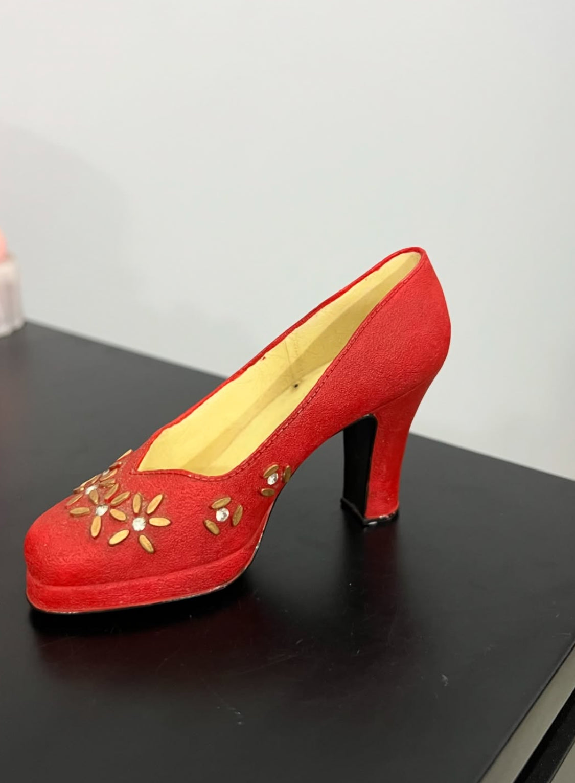 Red Heel Trinket