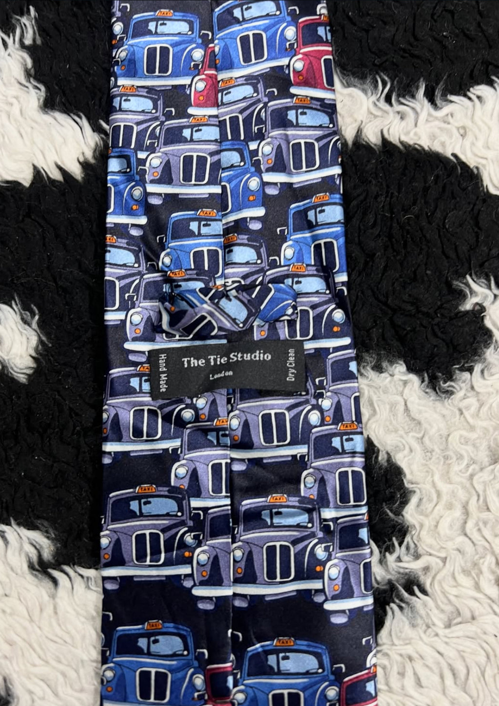 Taxi Traffic Tie