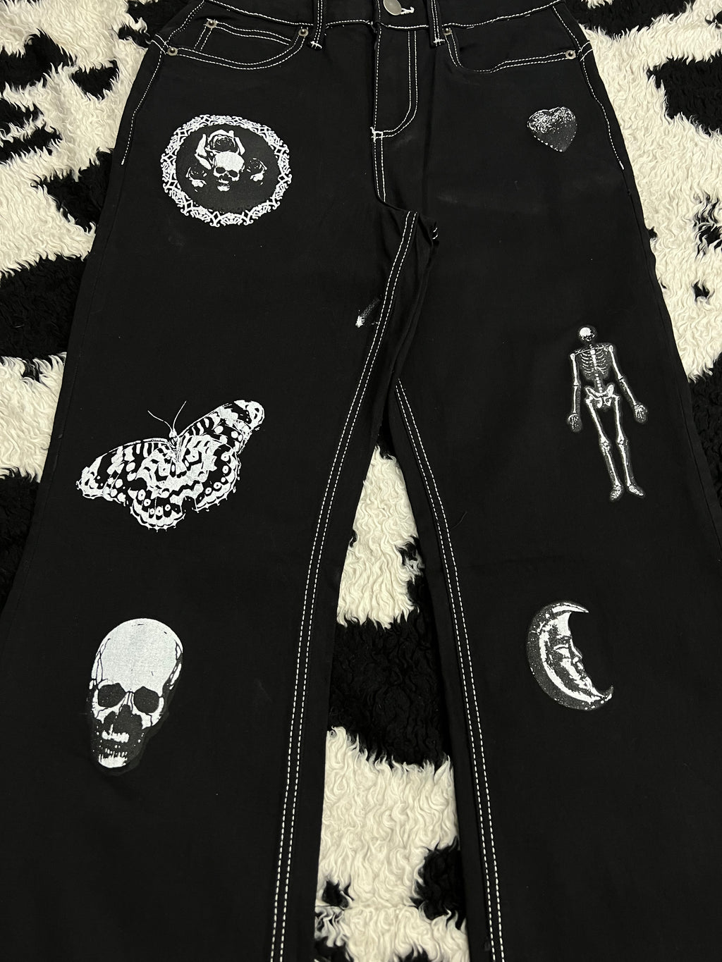 Hot Topic Printed Black Denims
