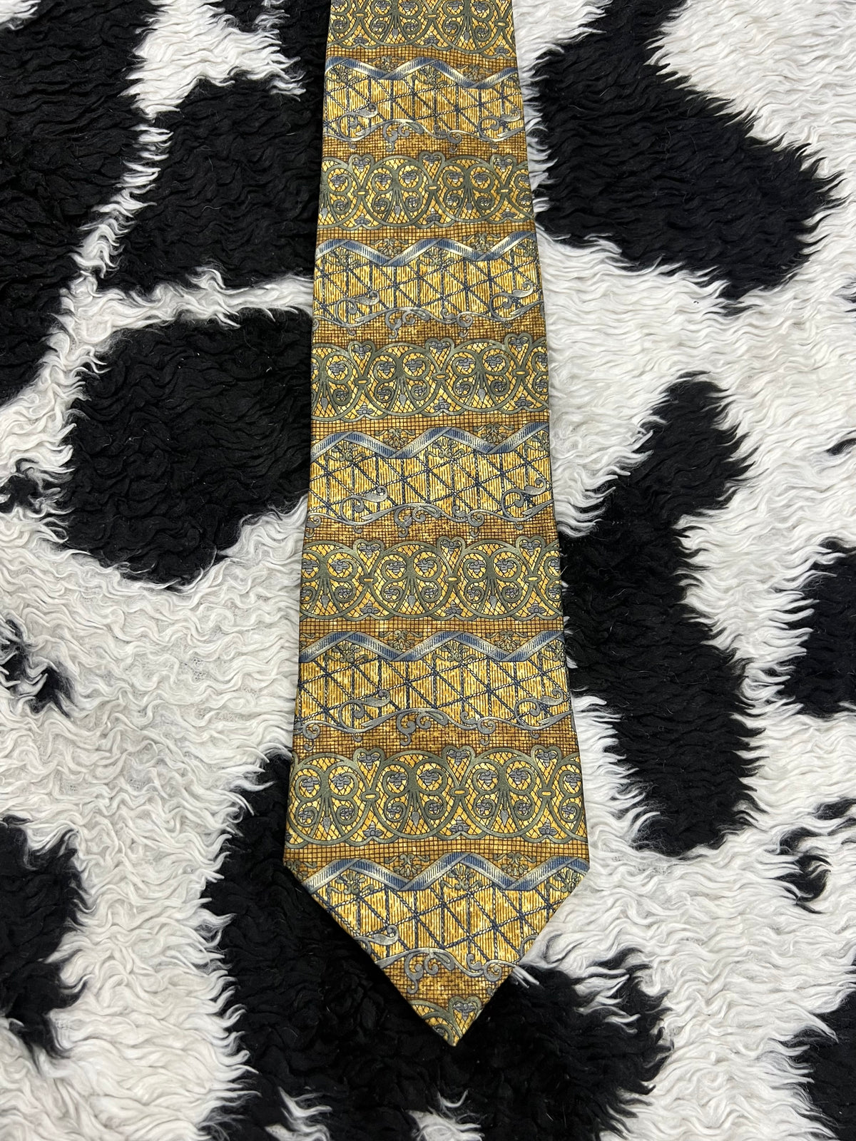 Stafford Gold Tie