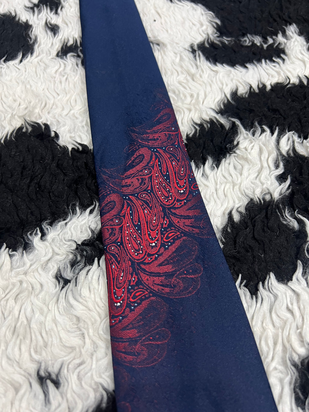 Canda Blue & Red Pailsey Narrow Tie