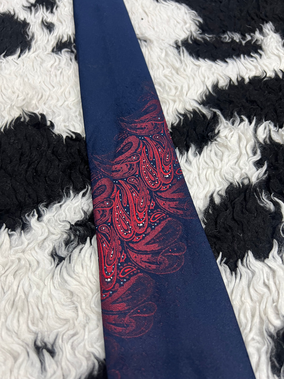 Canda Blue & Red Pailsey Narrow Tie