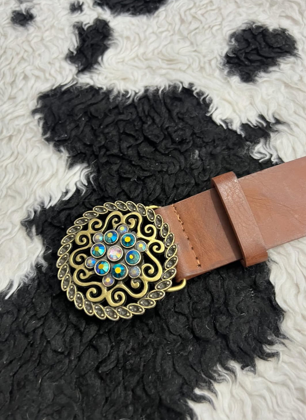 Bedazzled Circular Buckle Belt