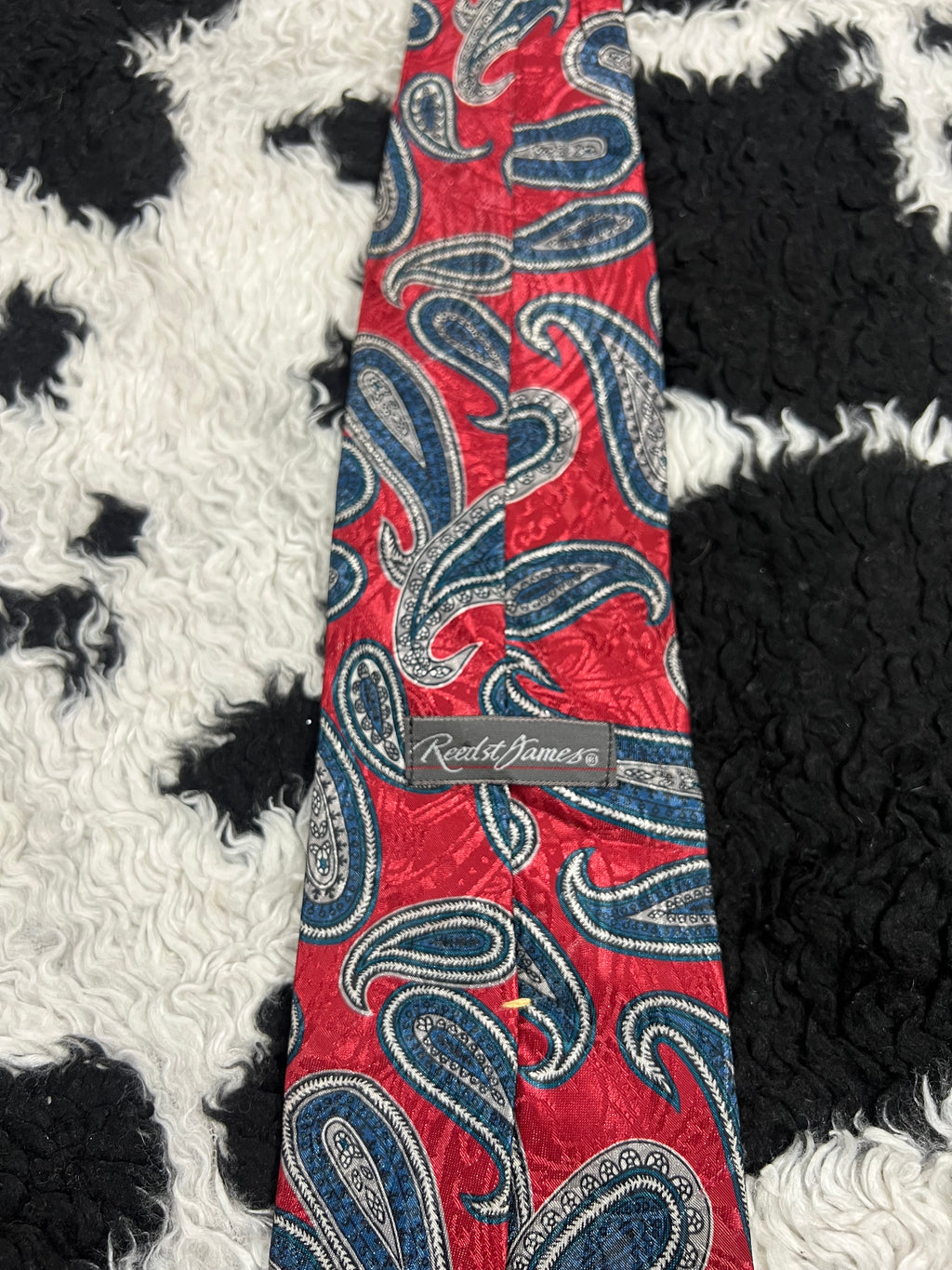 Red Double-Textured Paisley Tie