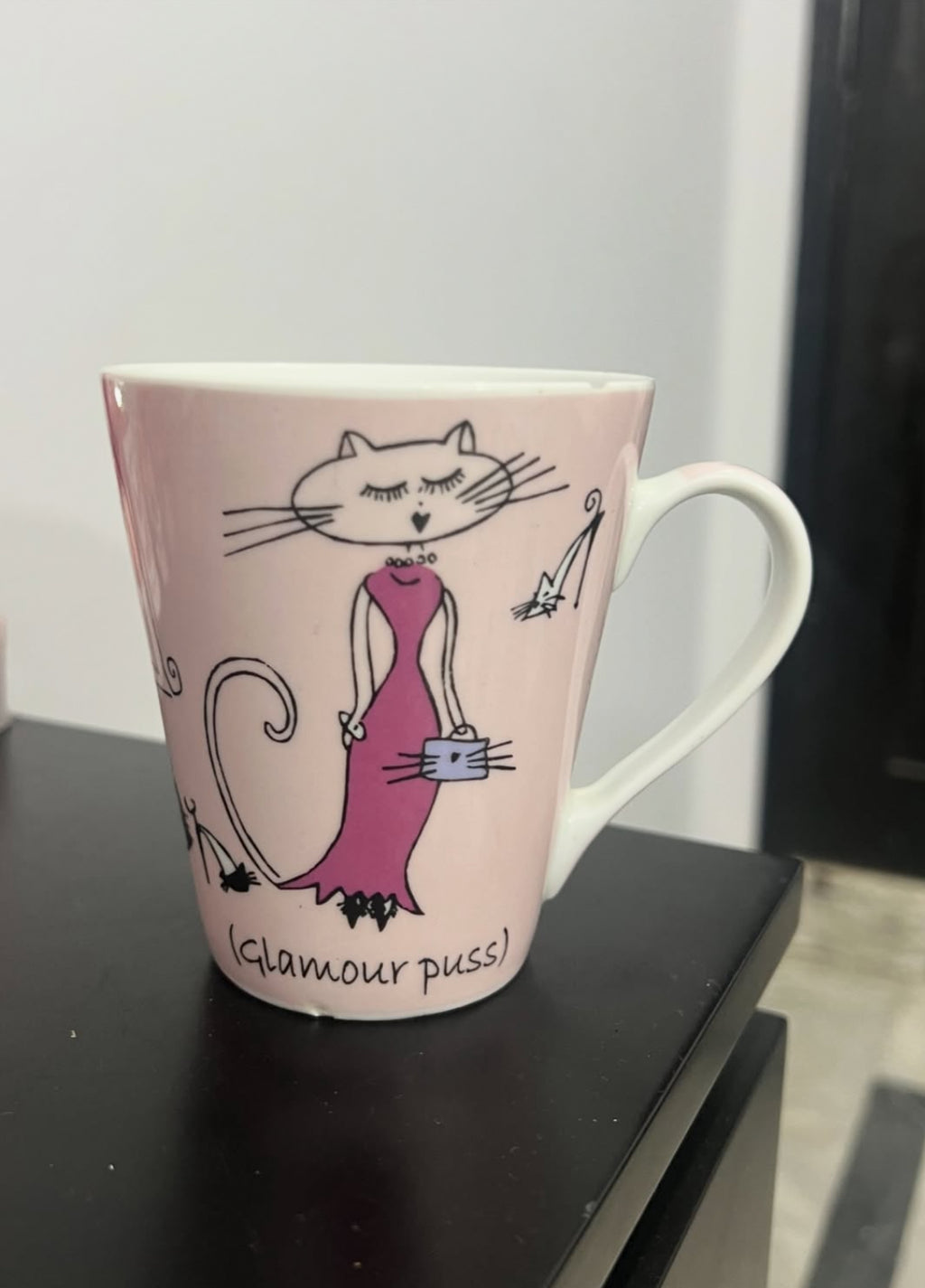 Glamor Puss Cat Mug