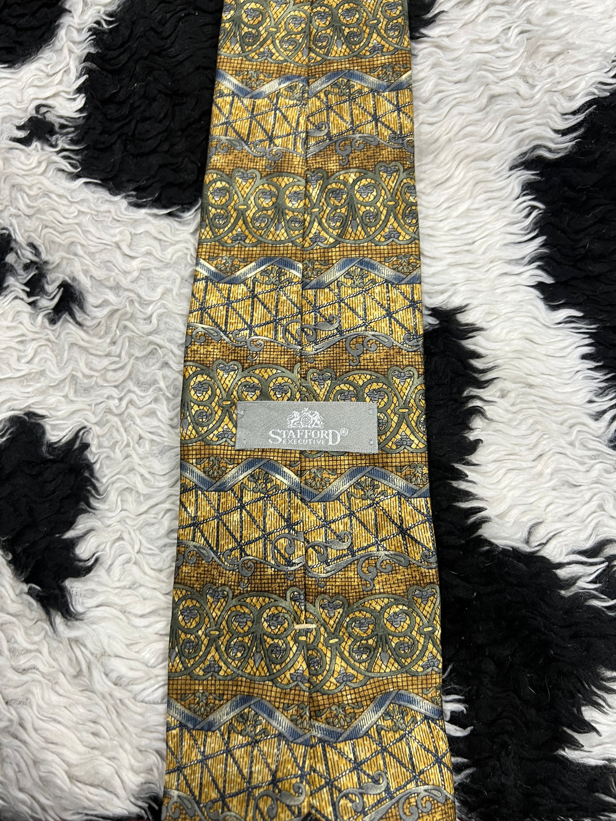 Stafford Gold Tie