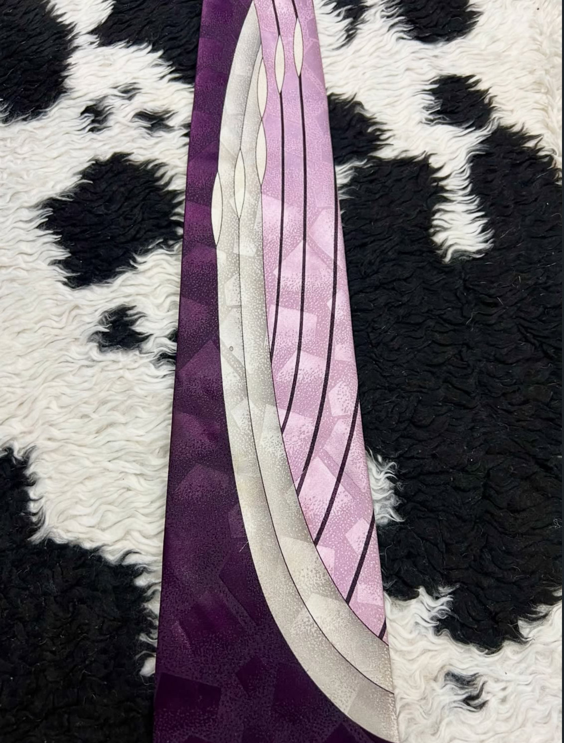 Hansom Purple Abstract Tie