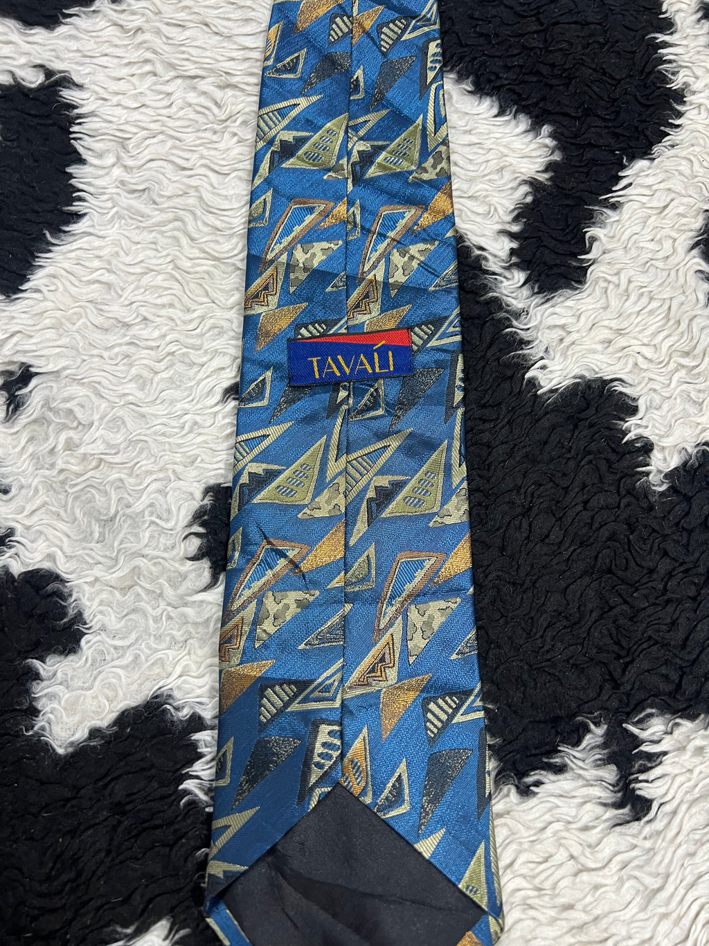 Tavali Blue Embroidered Geometric Tie