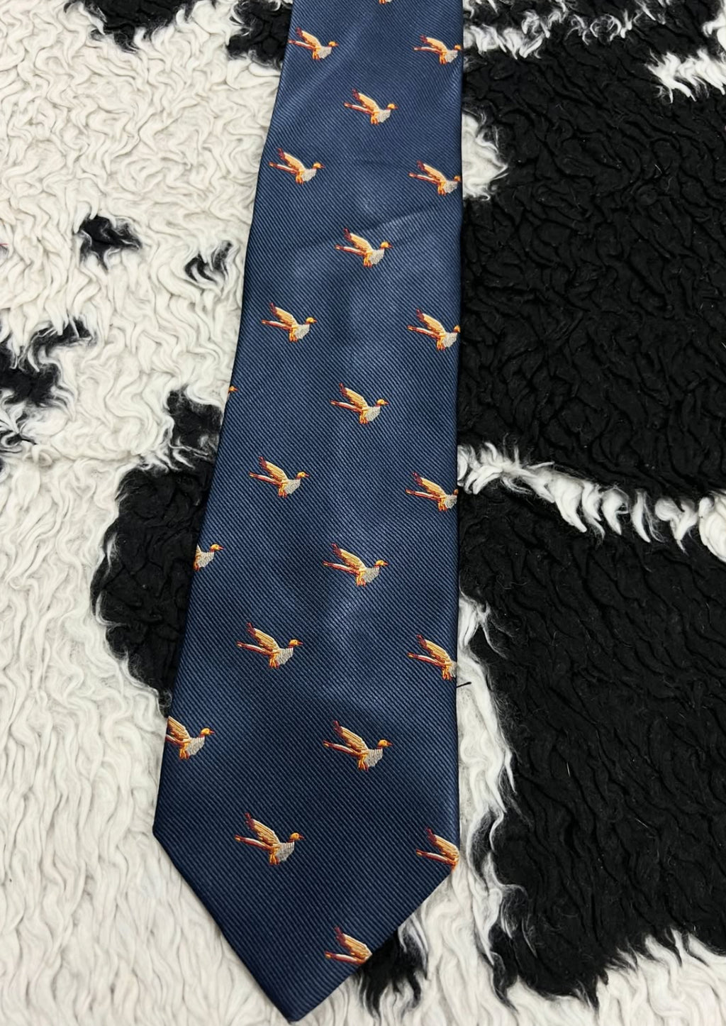 Flying Birds Tie