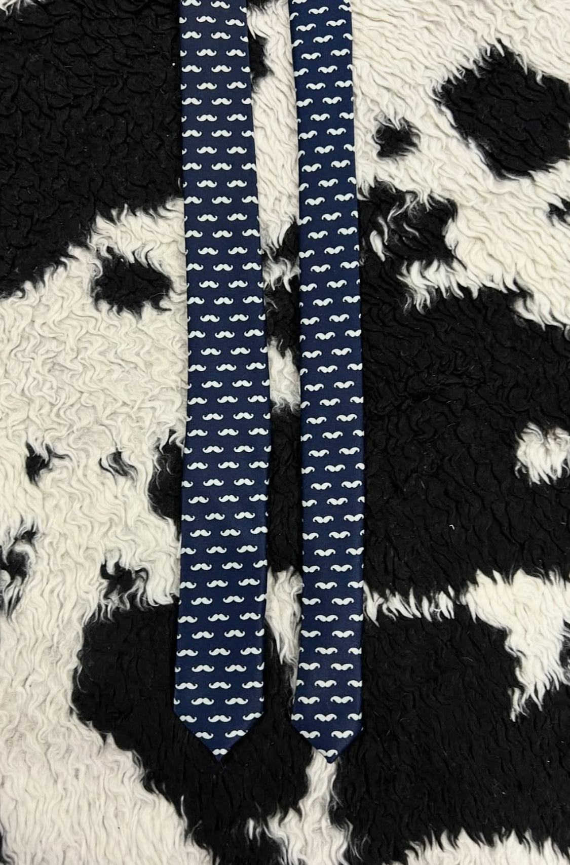 H&M Narrow Mustache Tie