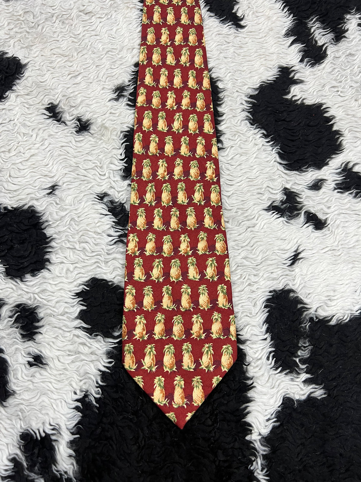 Pineapple Tie