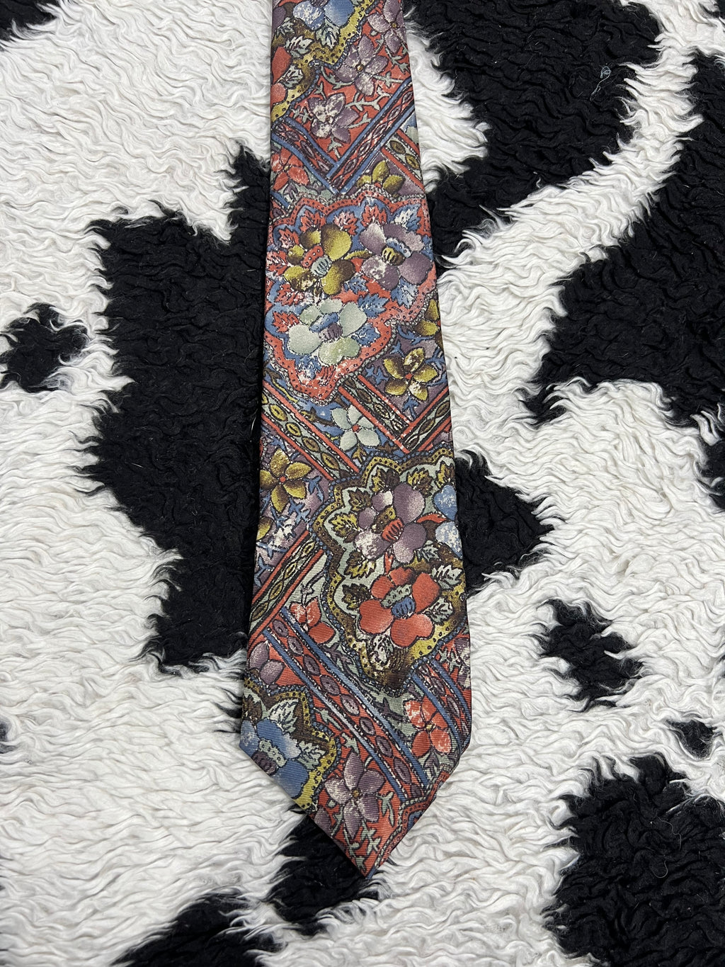 Silver's Floral Tie