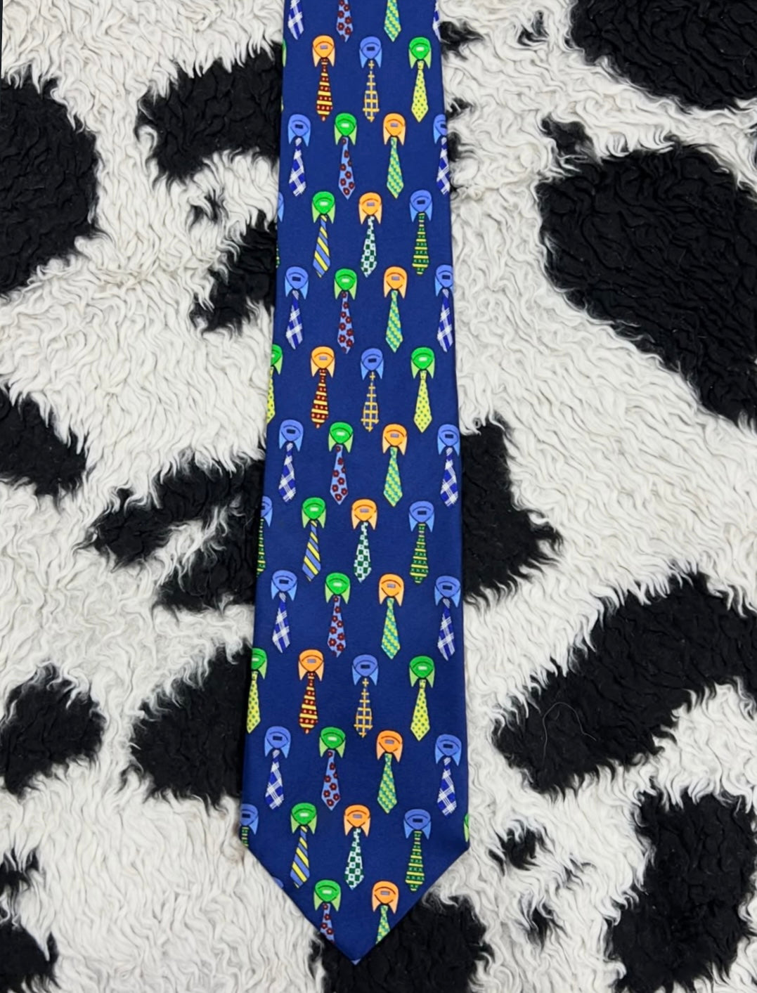 Ties & Buttonups Tie