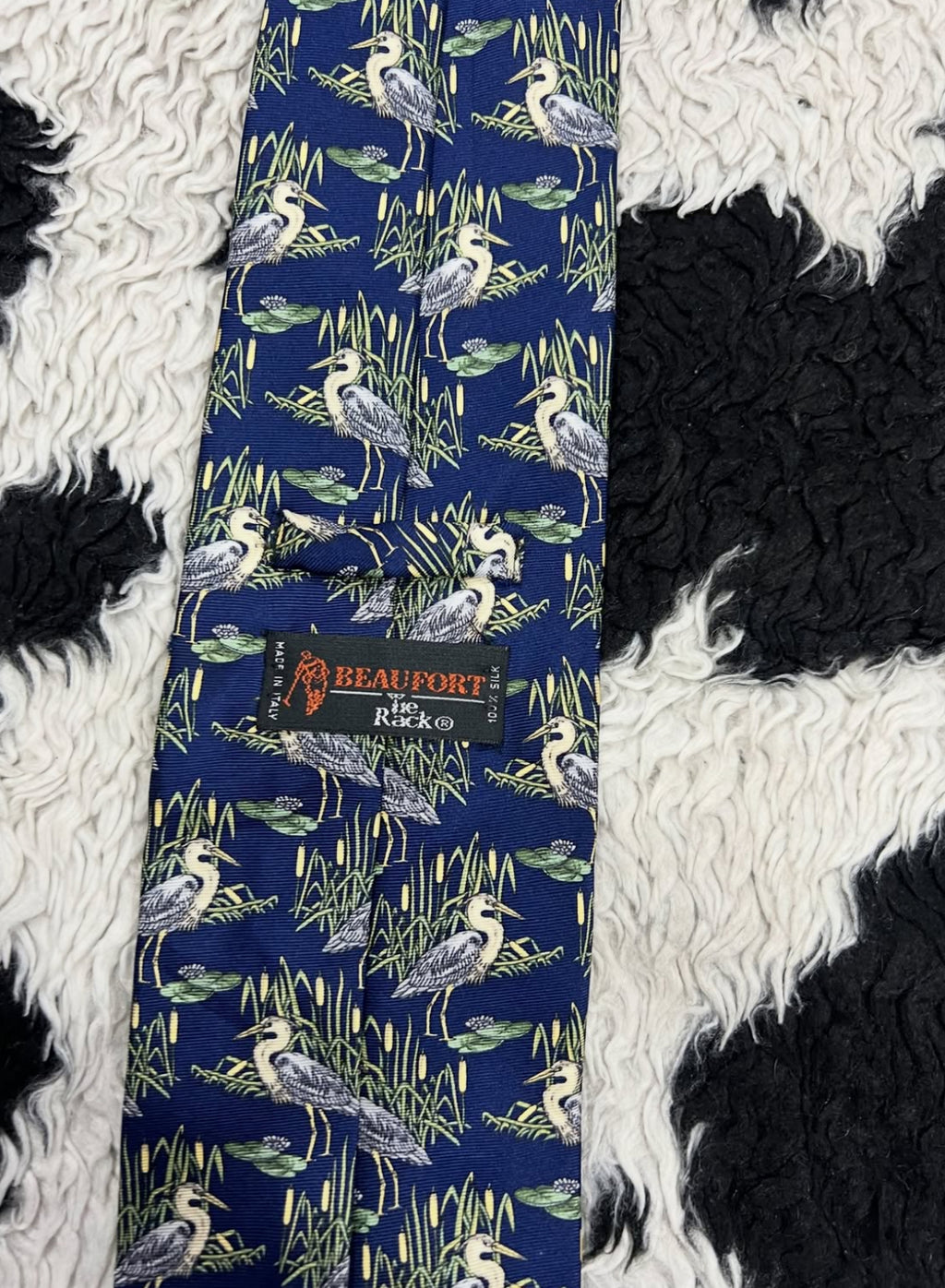 Crane in Pond Tie