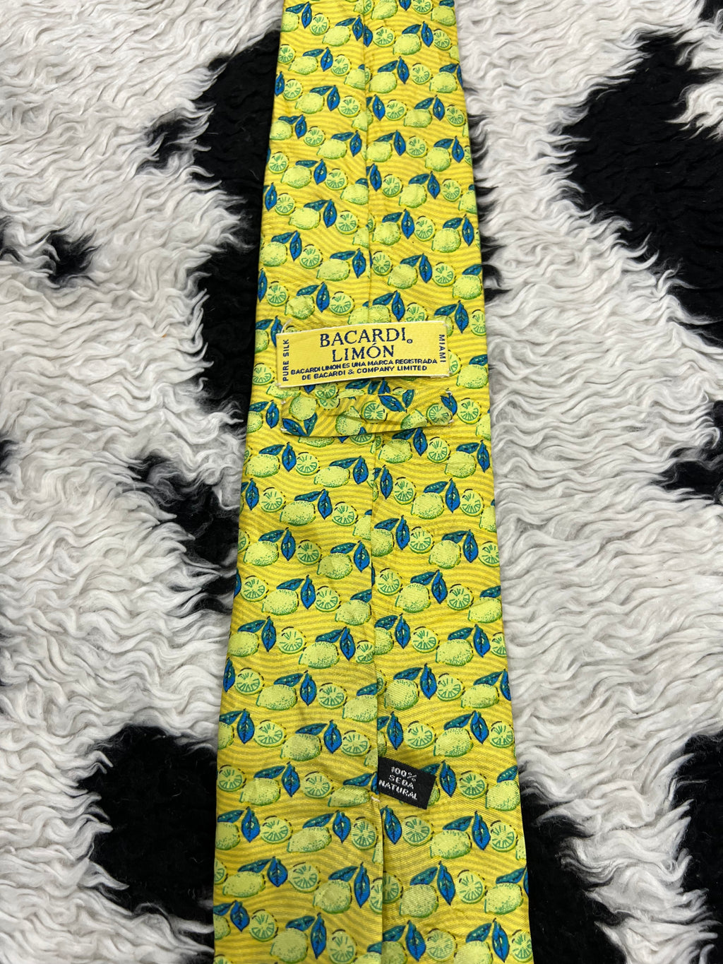 Bacardi Lemon Tie