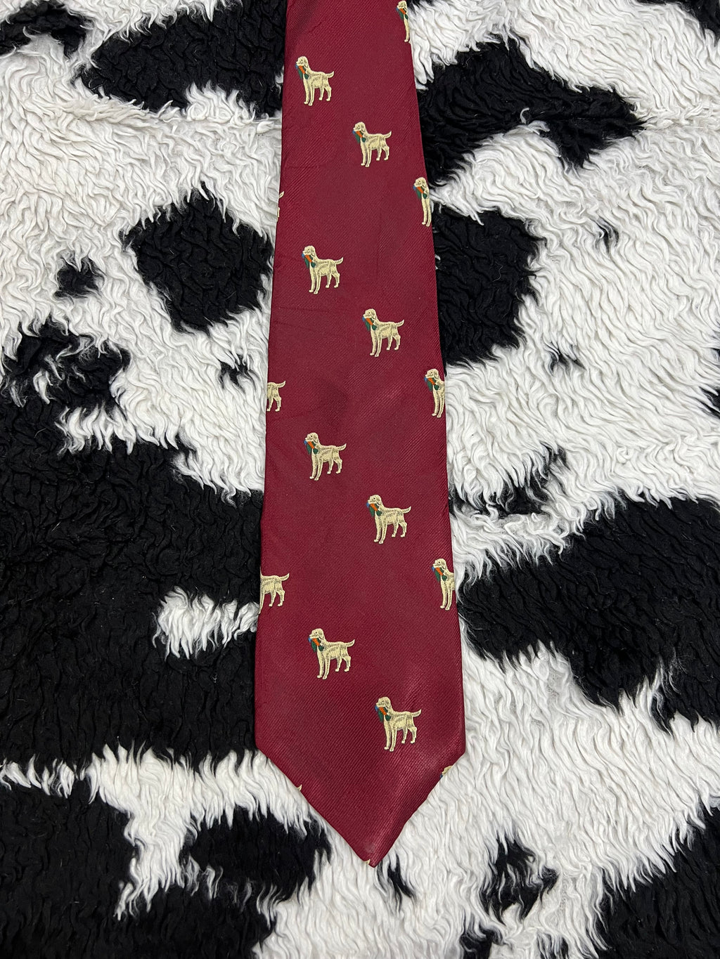 Golden Retriever with Bird in Mouth Tie