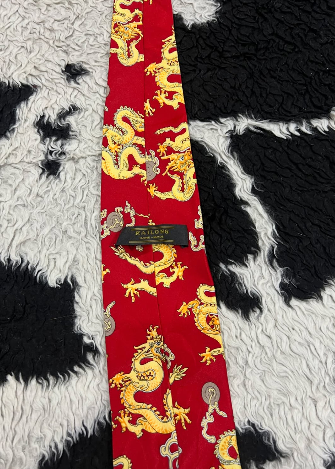 Traditional Chinese Dragon Tie