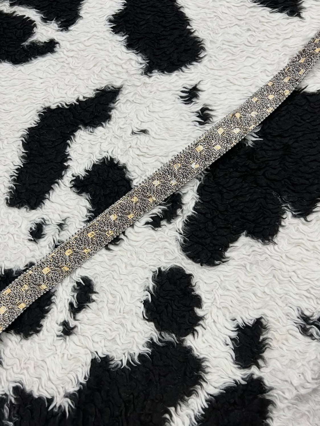 Narrow Laced Sparkle Belt