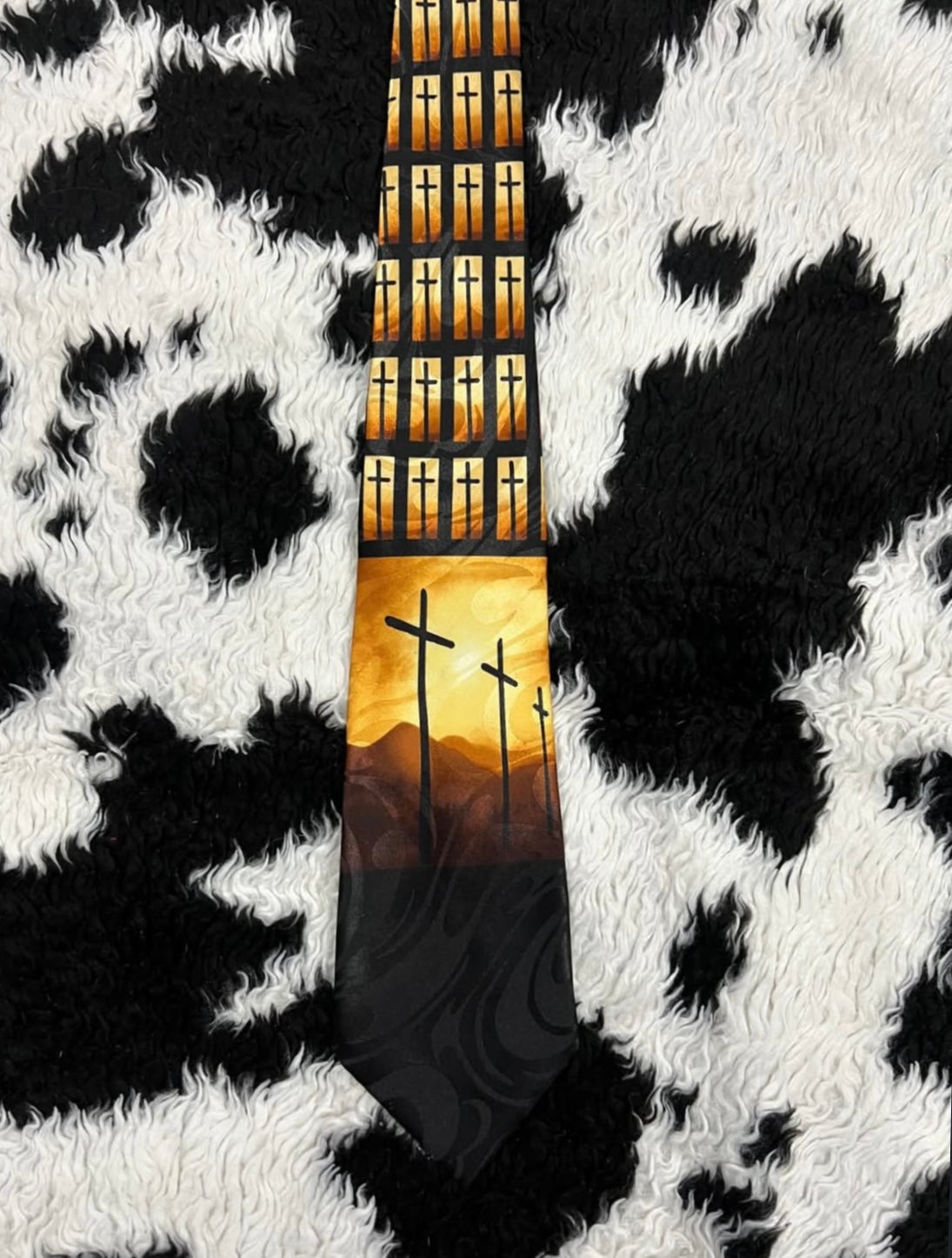 Cross Graveyard Tie