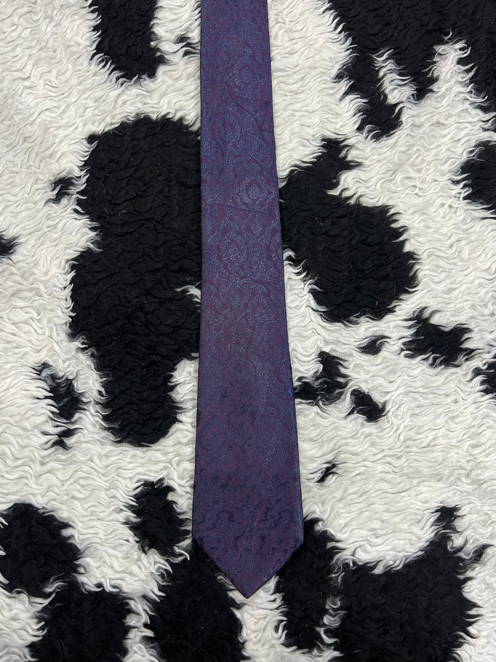 Butler & Webb Narrow Purple Paisley Tie