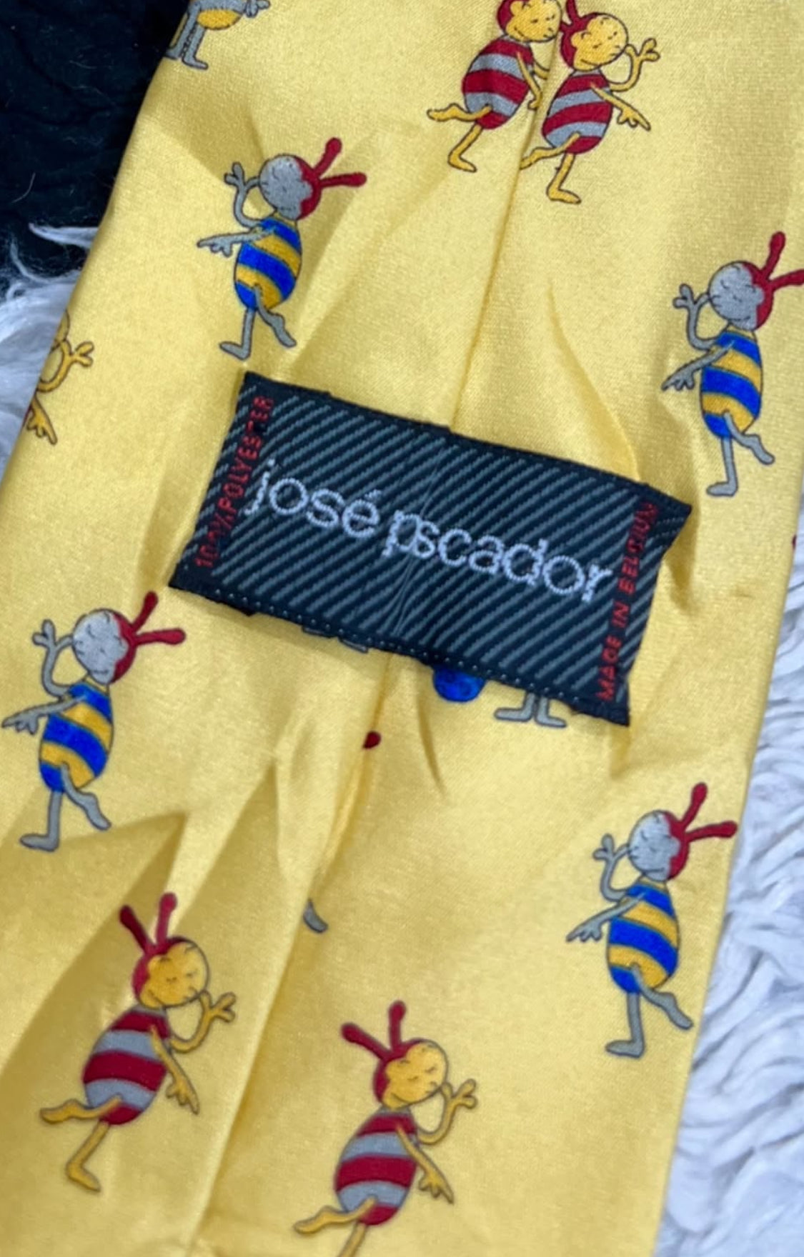 José Piscador Vacation Bees Tie