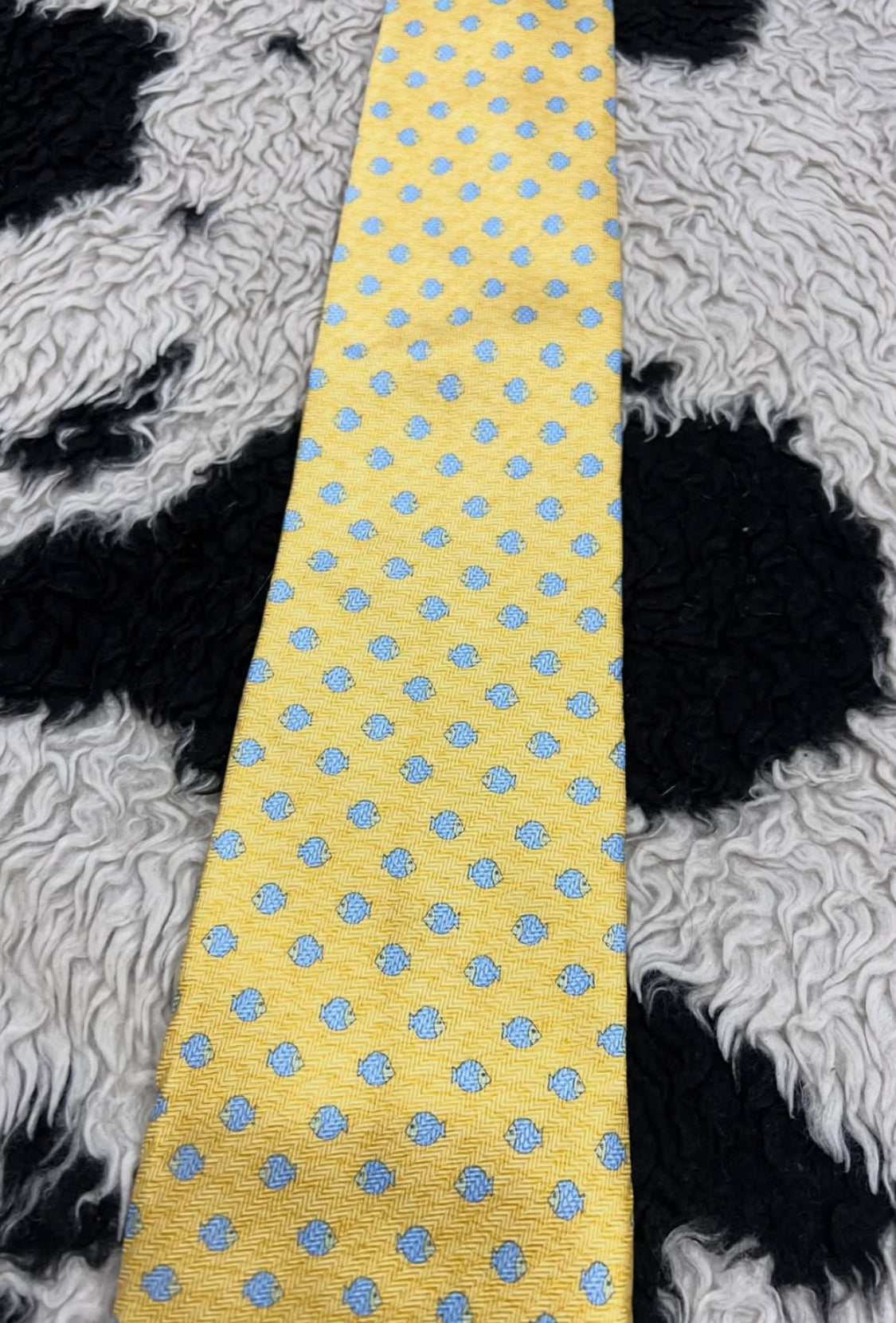 Yellow Fishes Tie