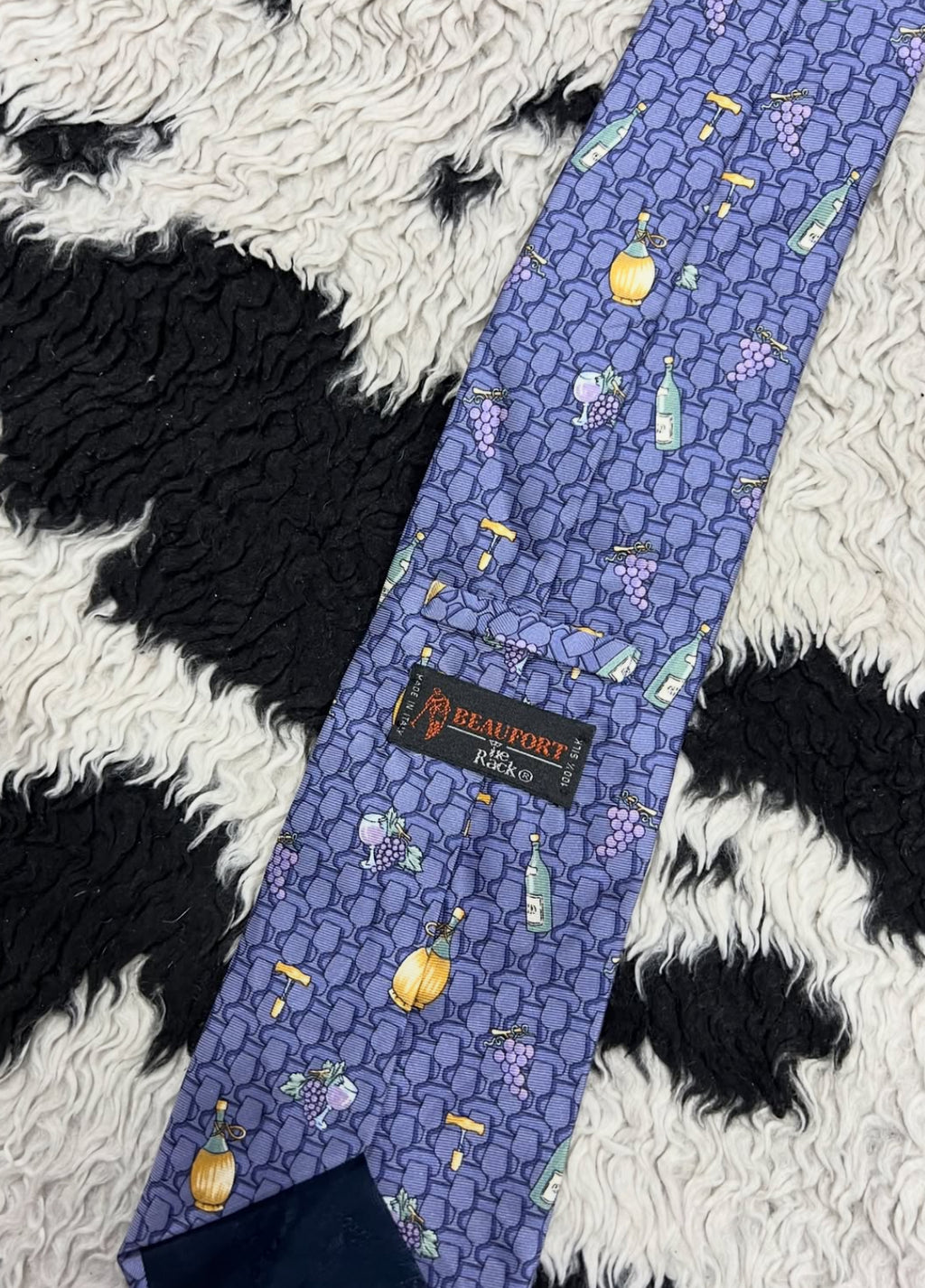 Wine & Winery Tie
