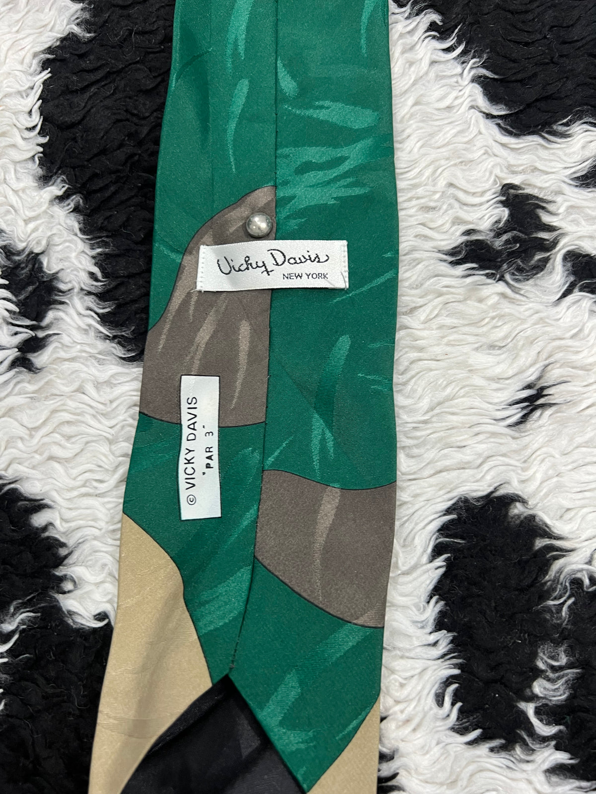 Vicky Davis "Par 3" 3D Golf Tie