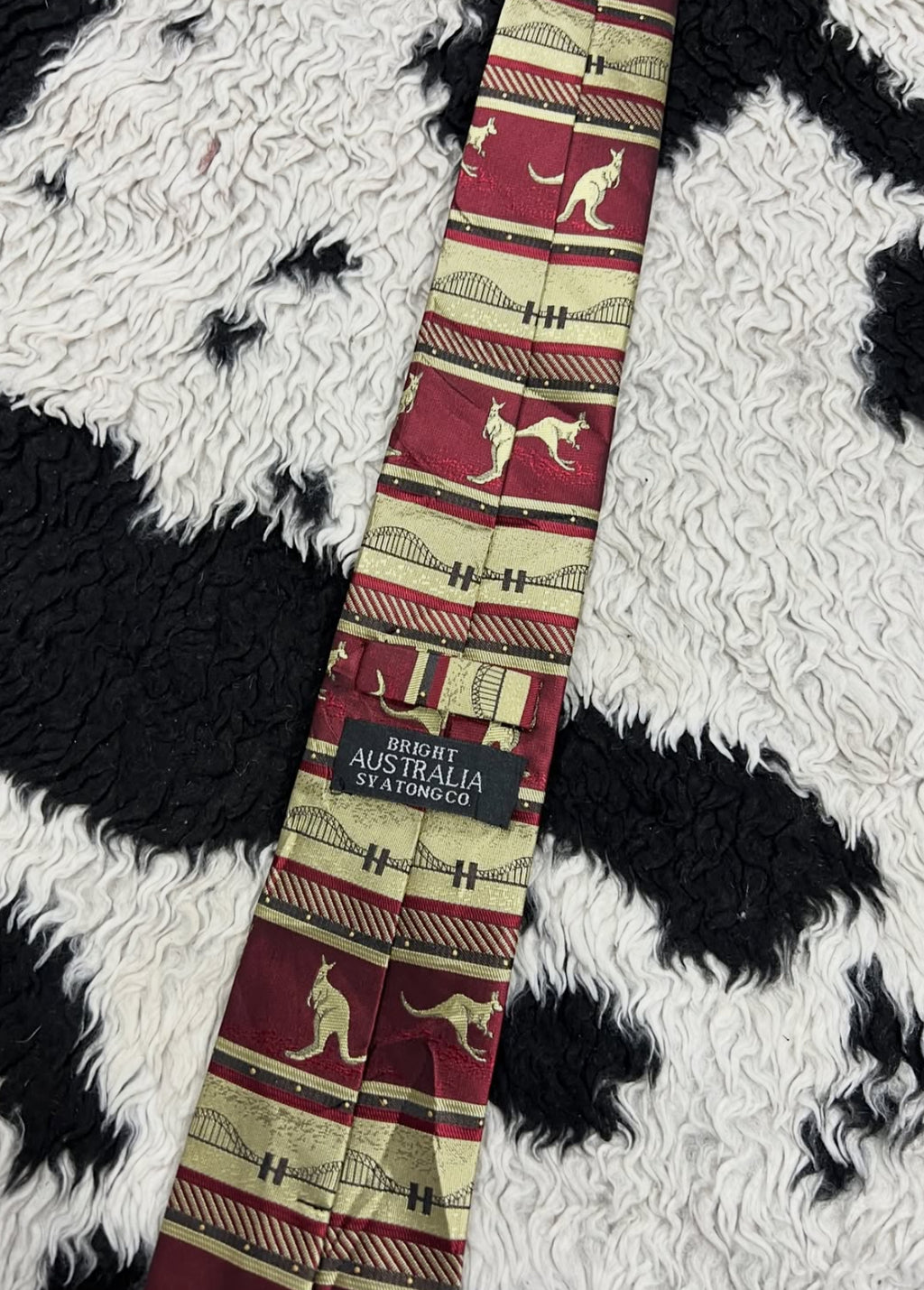 Fully Embroidered Kangaroo Tie