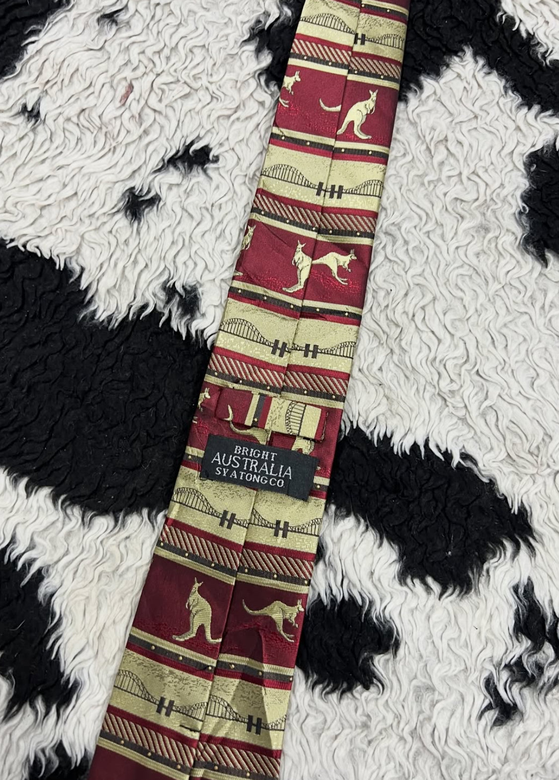 Fully Embroidered Kangaroo Tie