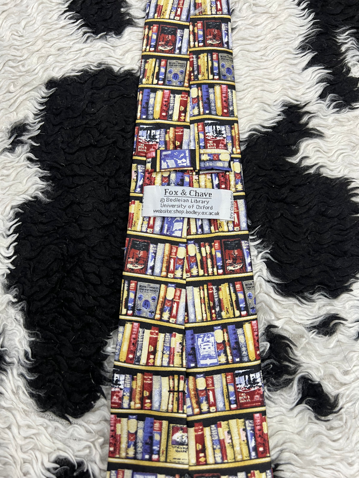 Library of University of Oxford Book Shelves Tie