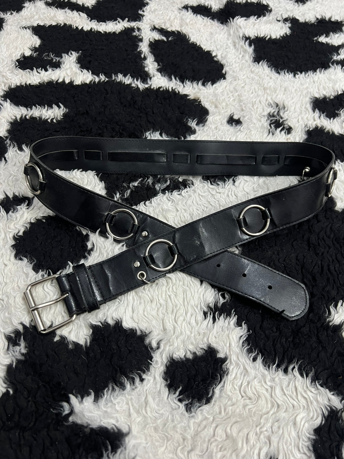 Black Metal Rings Belt