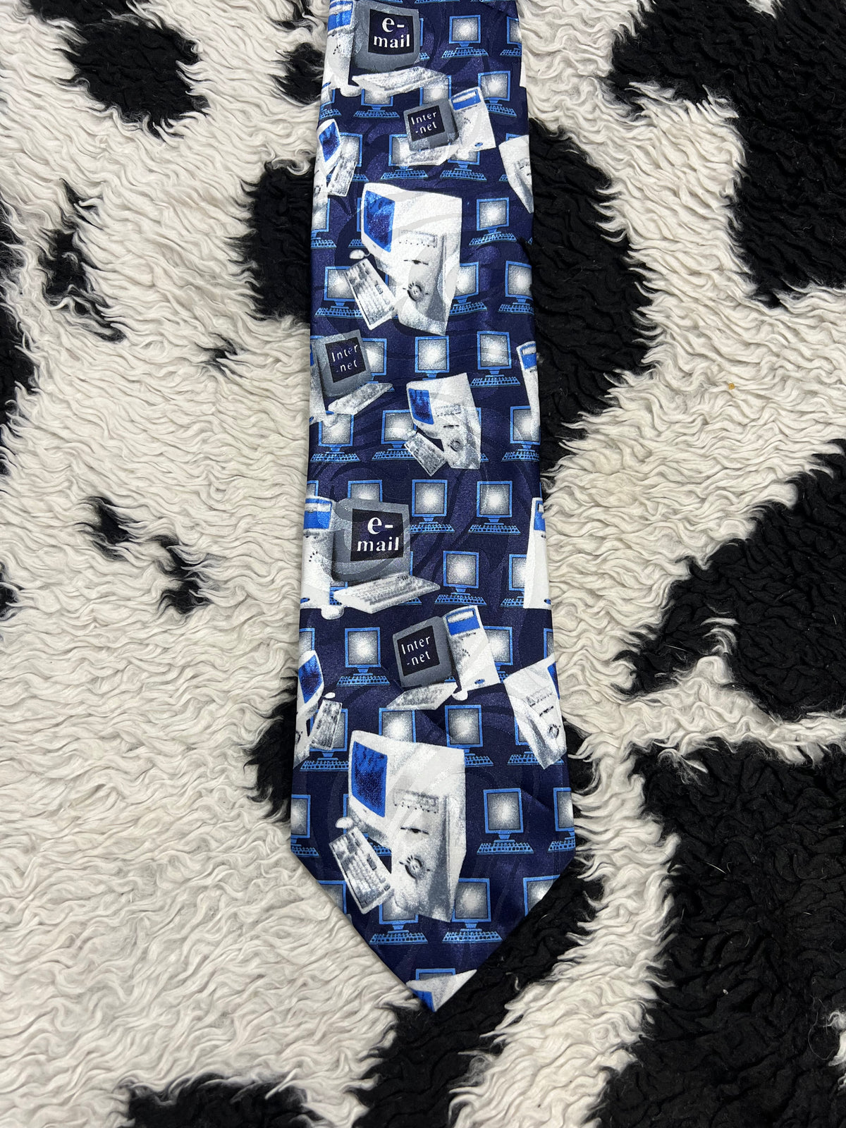 E-Mail Computers Graphic Tie