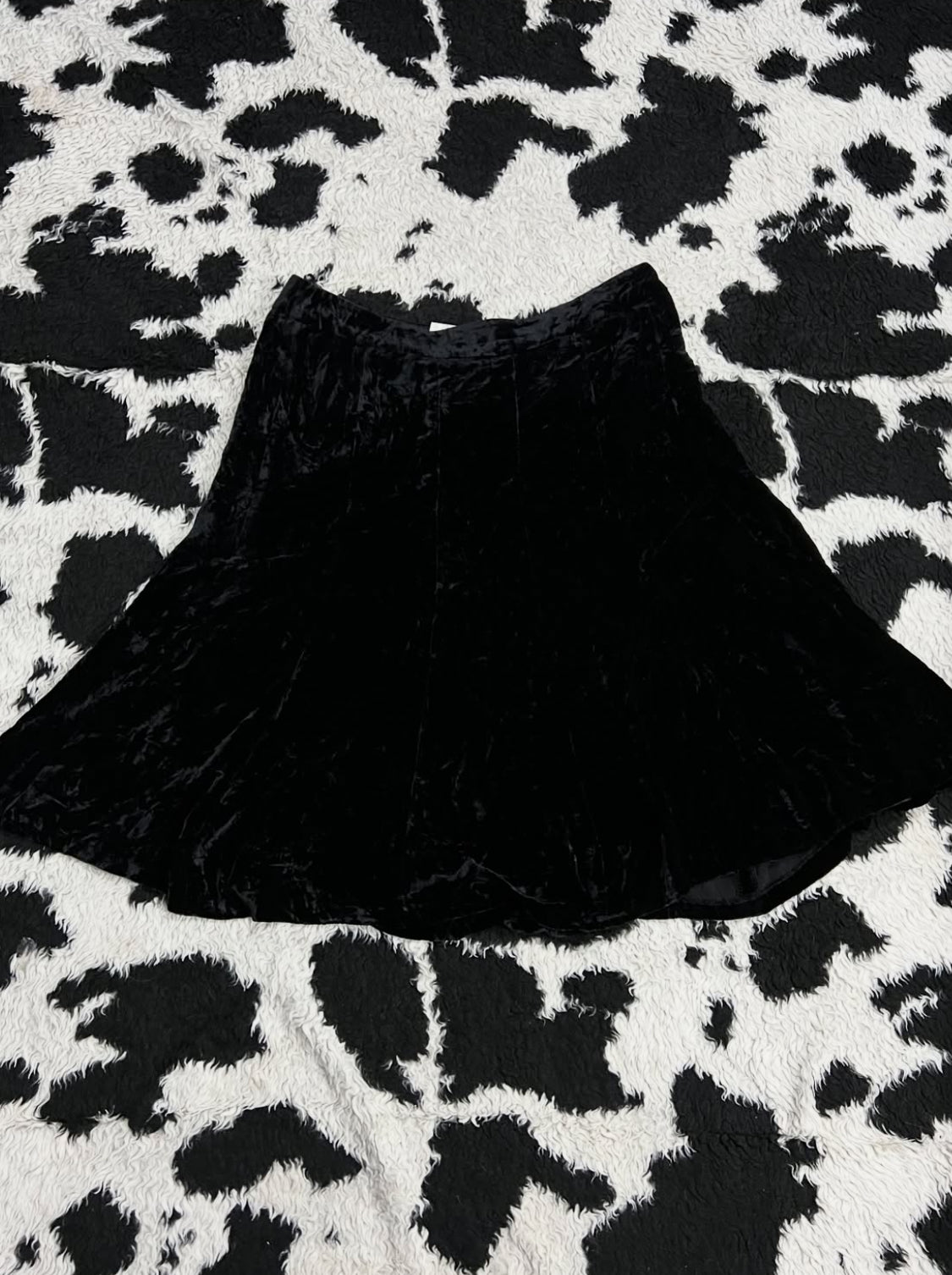 Mid-Length Below Knees Black Velvet Skirt