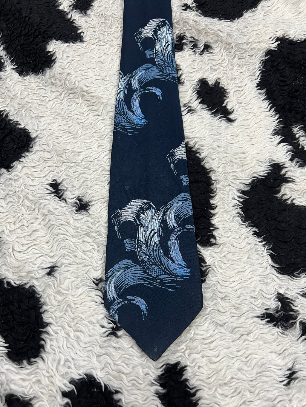 Blue Waves Embroidered Tie