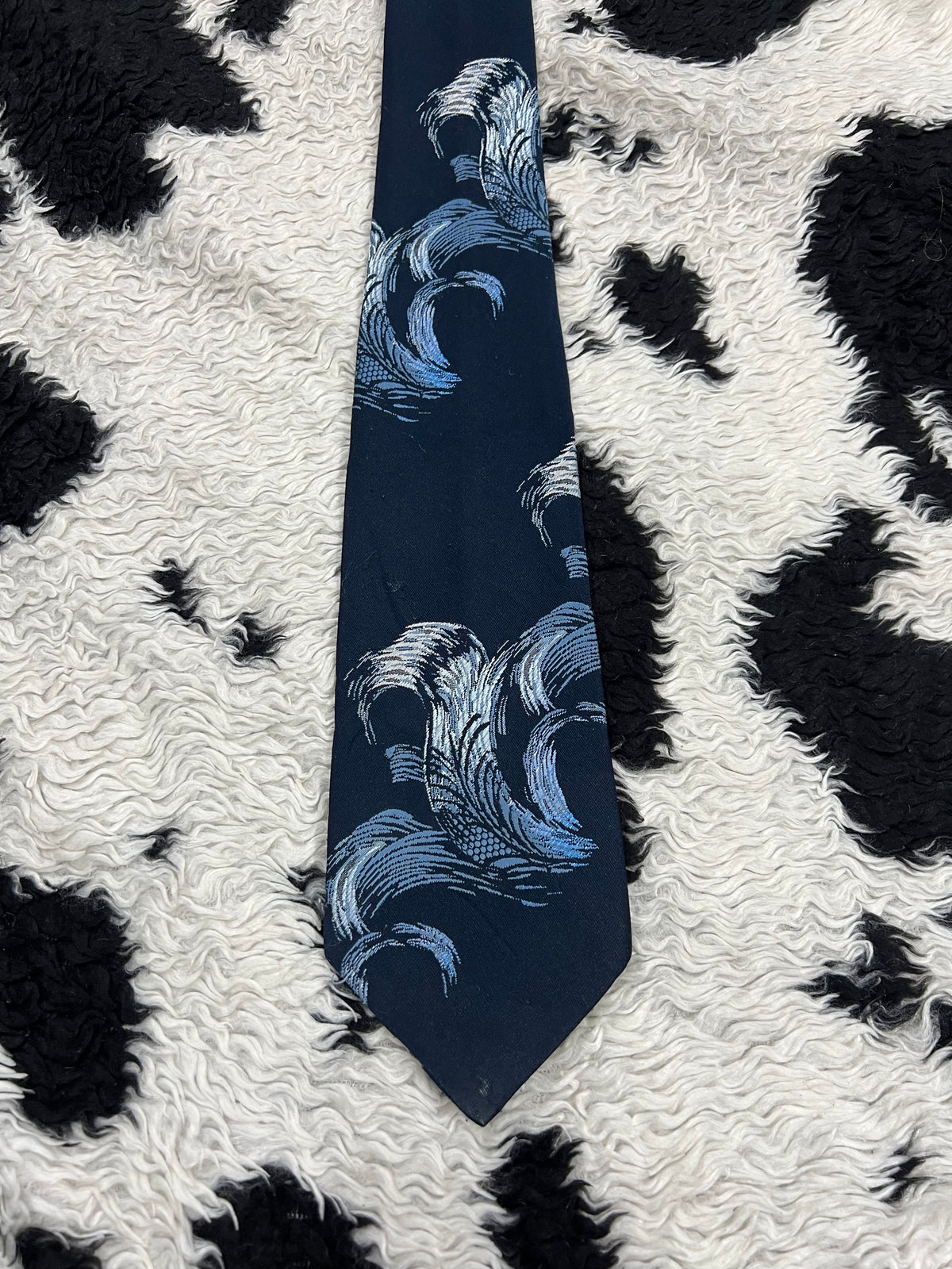 Blue Waves Embroidered Tie