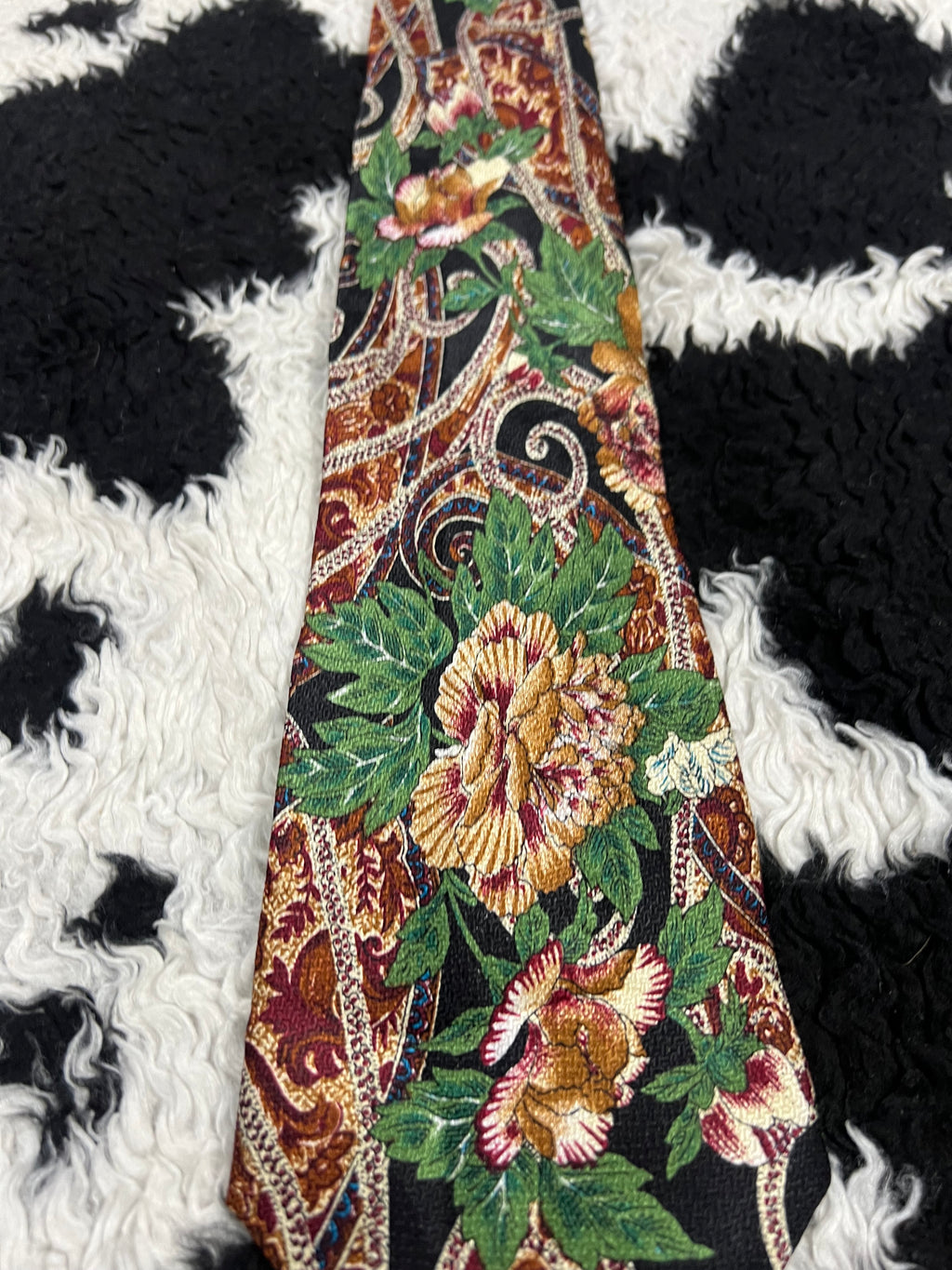 Hunting Horn Floral Tie