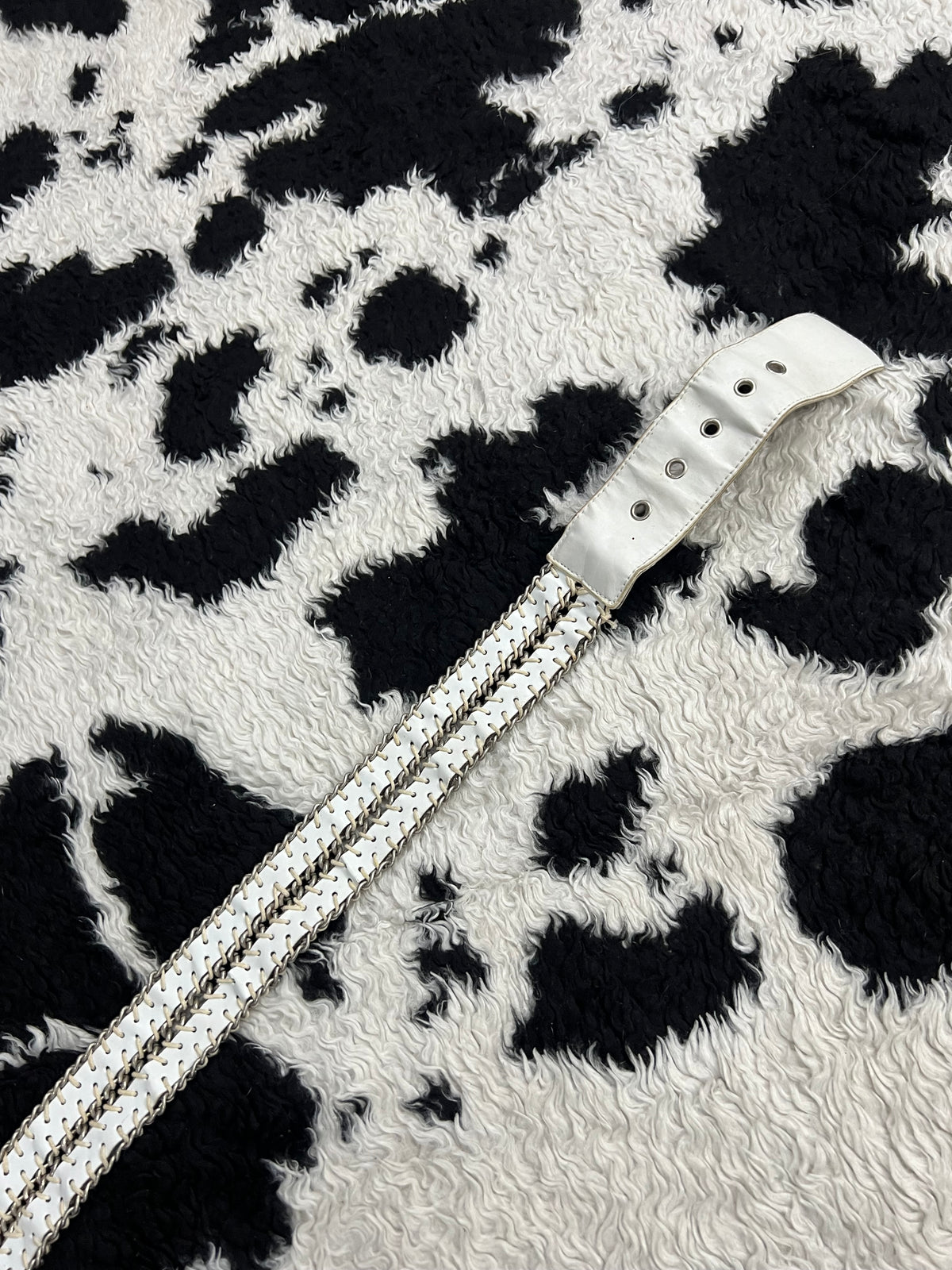 White Chain Belt