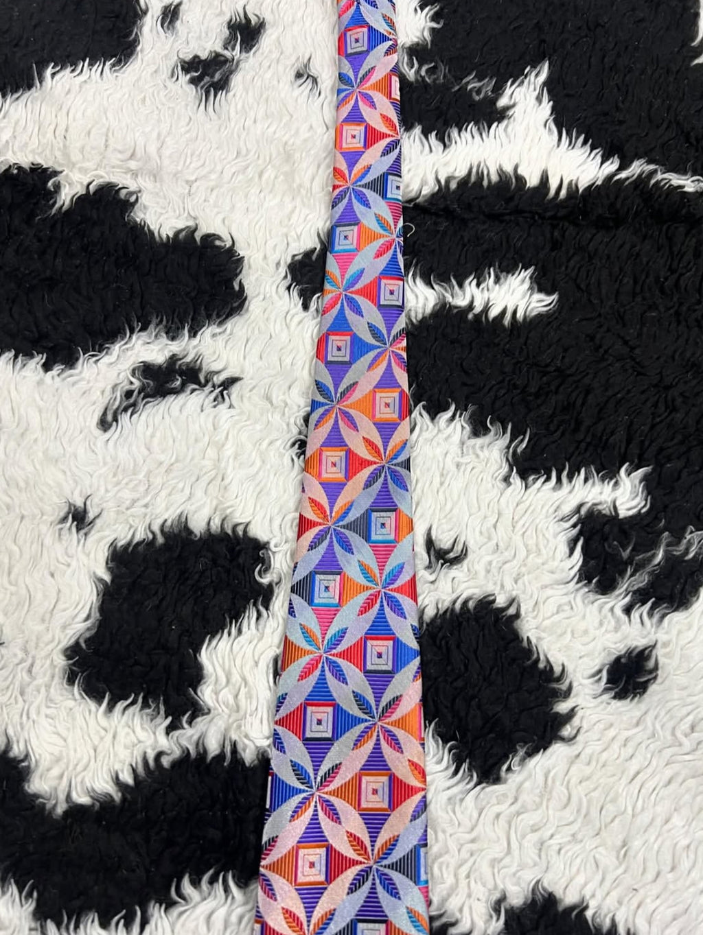 Andre Geometric Tie