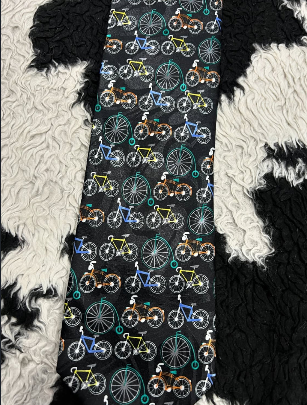 Bicycles Tie