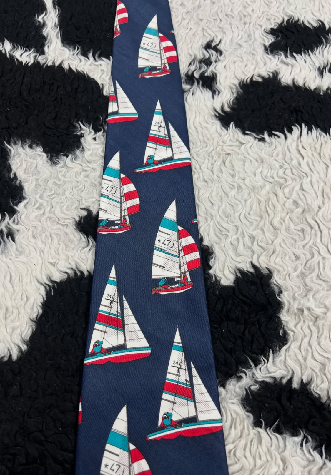 Sailing Boats Tie