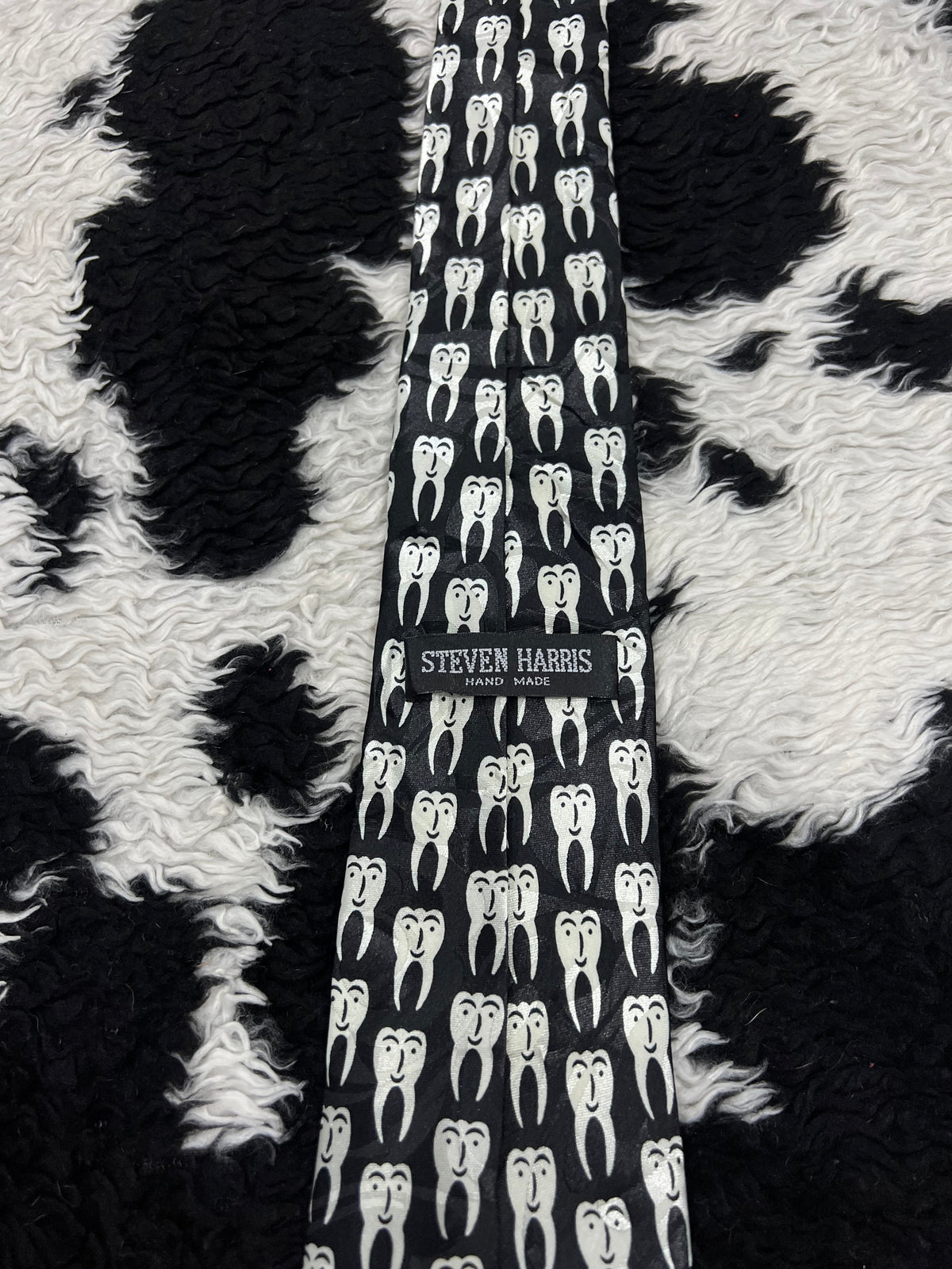 Teeth Graphic Tie