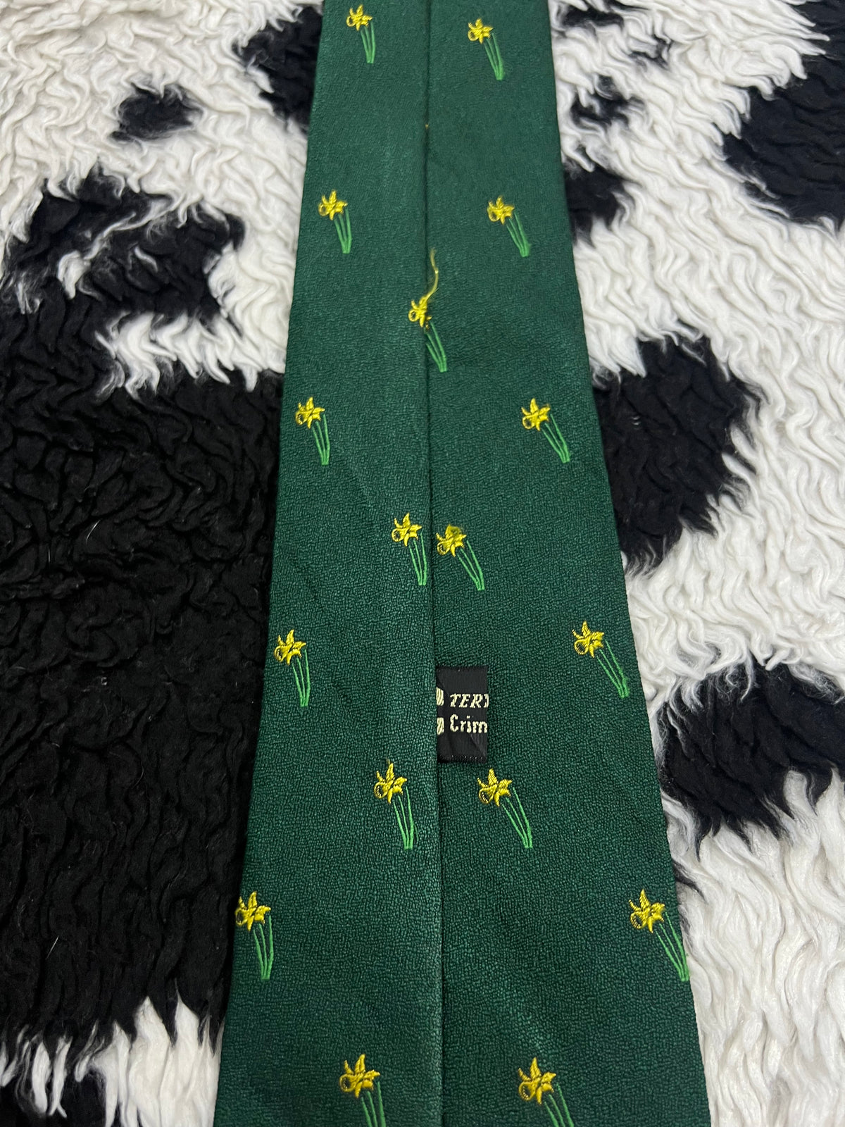 Green Embroidered Flowers Tie