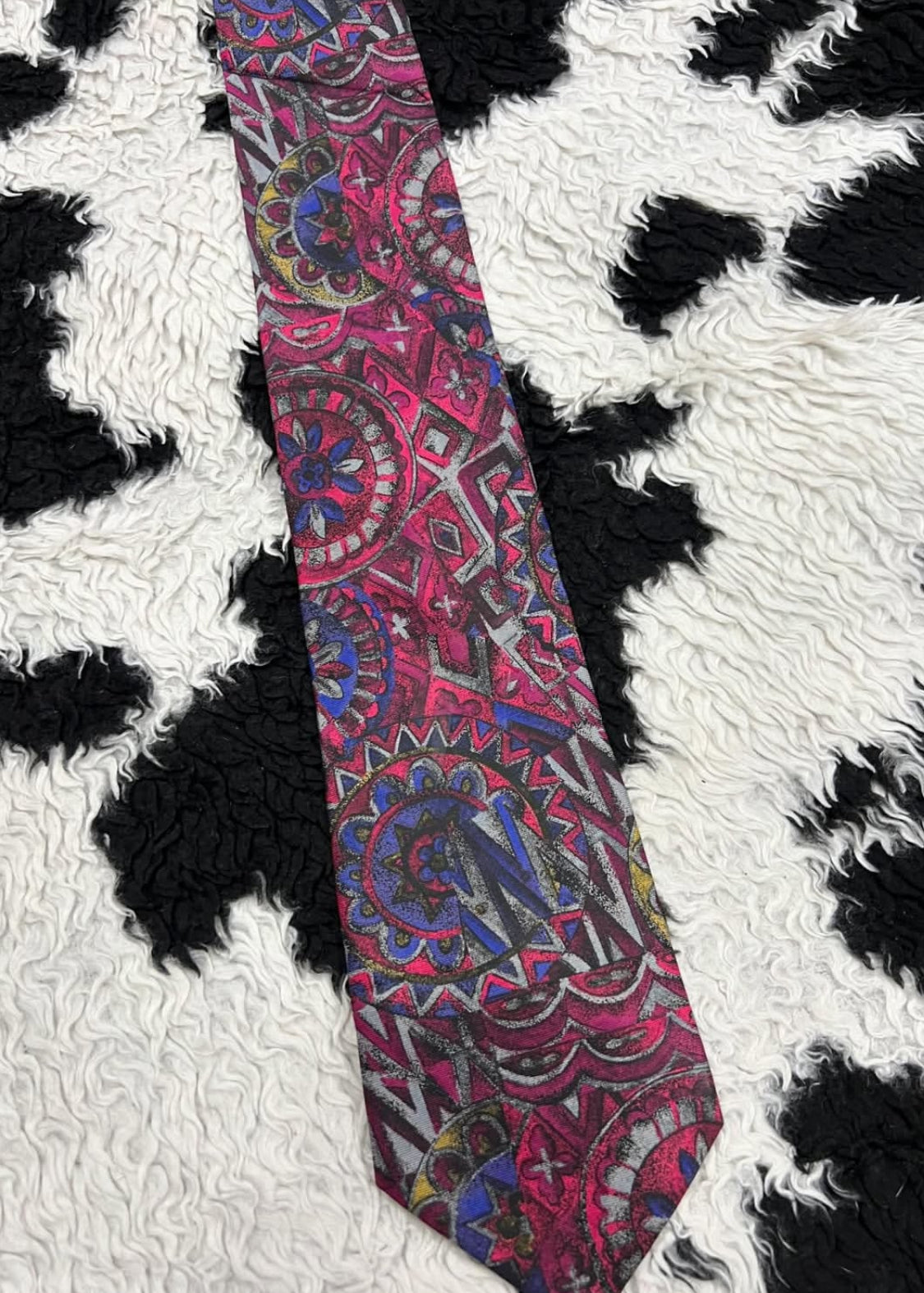 Jonelle Abstract Tie