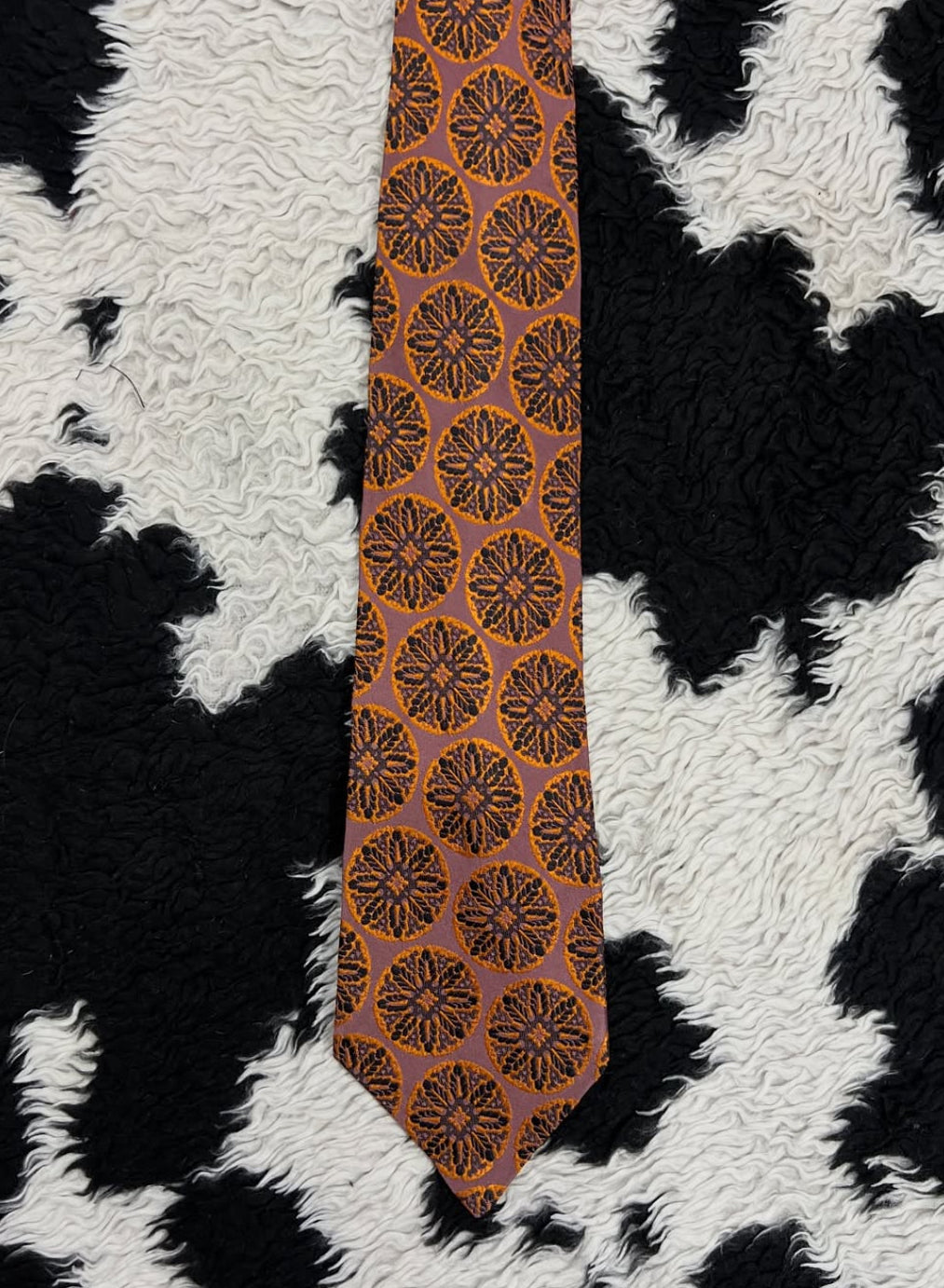 Embroidered Circular Floral Tie