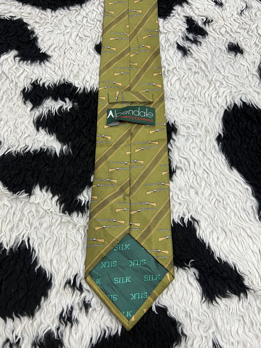 Riffles Graphic Tie