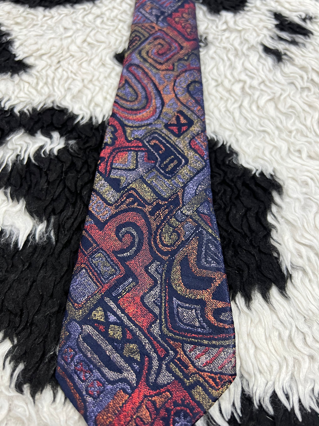 Abstract Patterned Embroidered Narrow Tie
