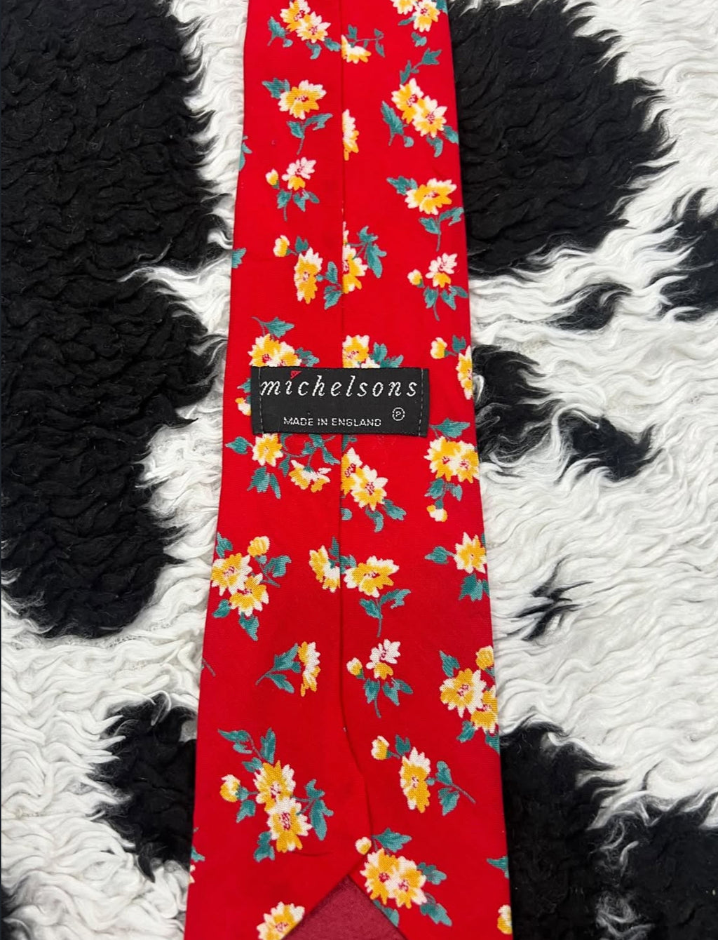 Michelsons Red Floral Tie