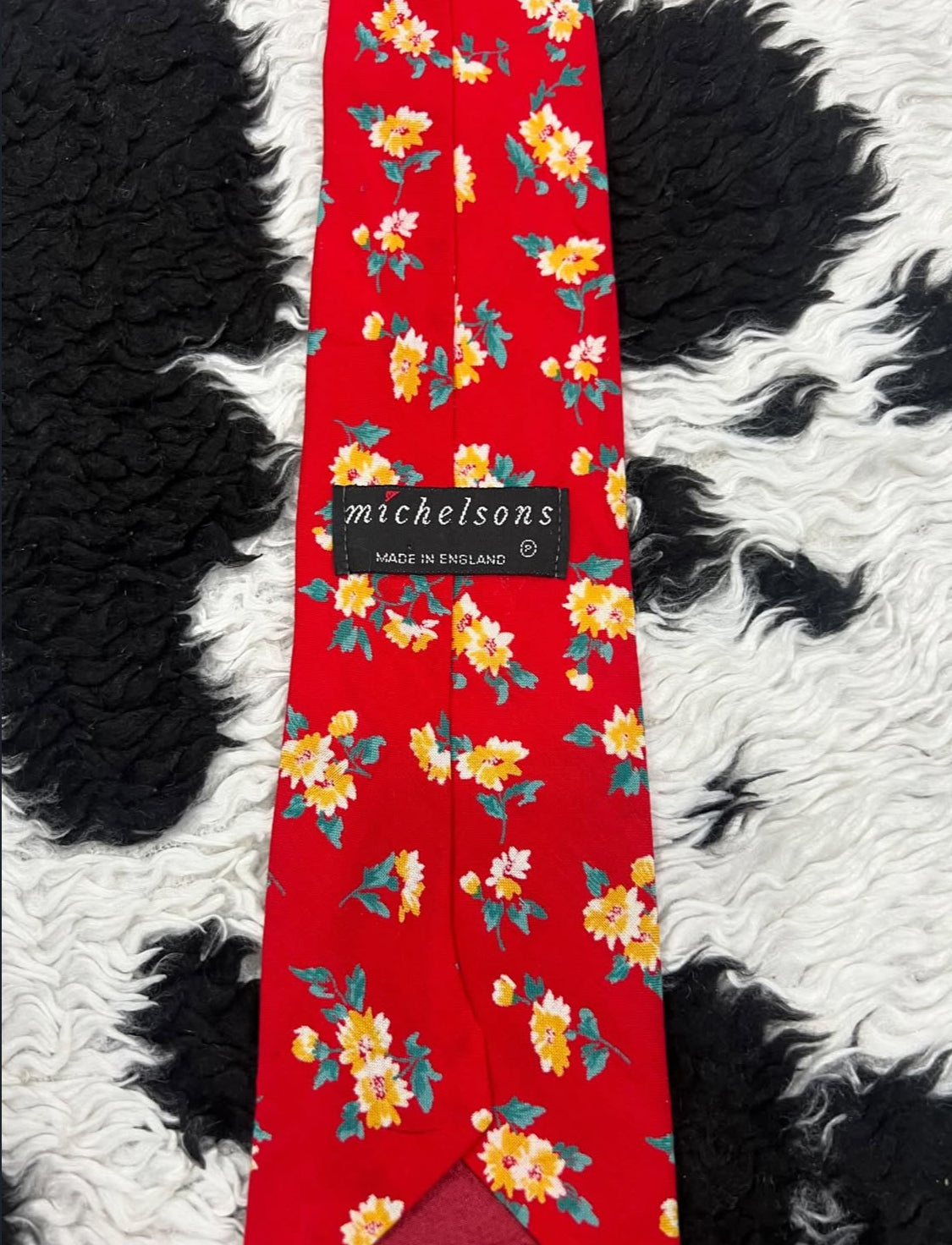 Michelsons Red Floral Tie